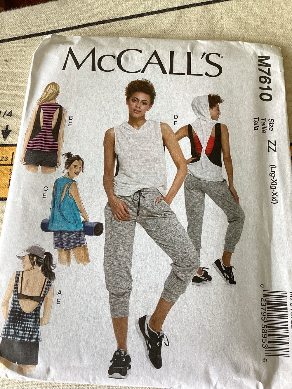 McCALL'S Women’s Sleeveless Hoodie & Tank Pattern